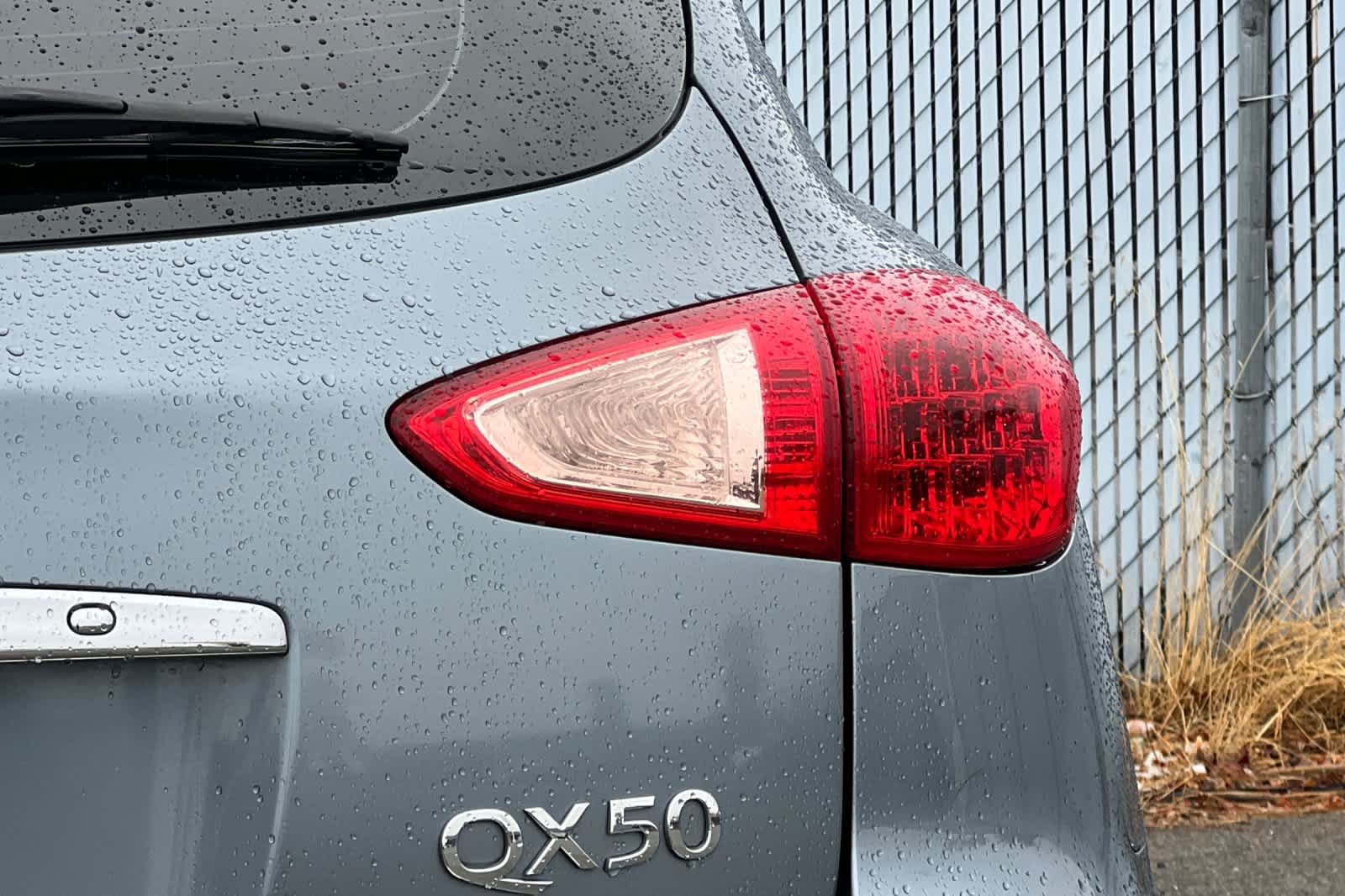 Used 2017 INFINITI QX50 2WD w/ Premium Plus Package image 21