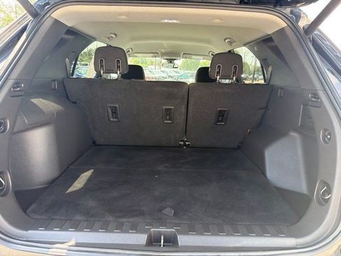 Used 2020 Chevrolet Equinox LT AWD/4WD image 16