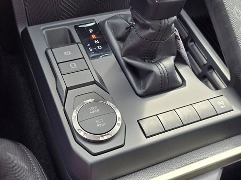 New 2025 Toyota Tacoma SR5 image 28