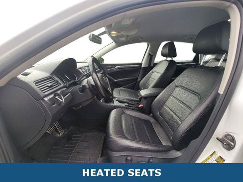 Used 2017 Volkswagen Passat 1.8T R-Line FWD image 12