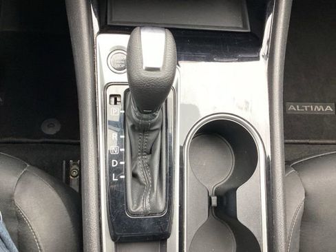 Used 2024 Nissan Altima 2.5 SV image 21