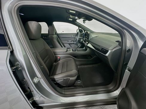 Used 2024 Honda Prologue EX image 31