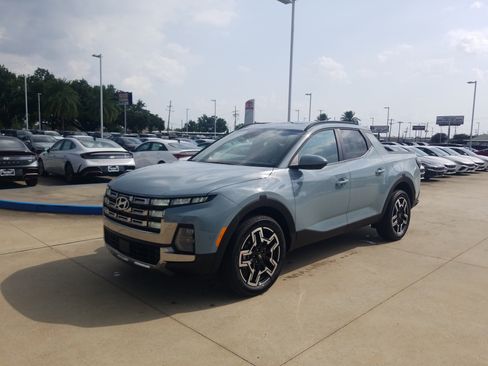 Used 2026 Hyundai Santa Cruz Limited AWD/4WD image 3