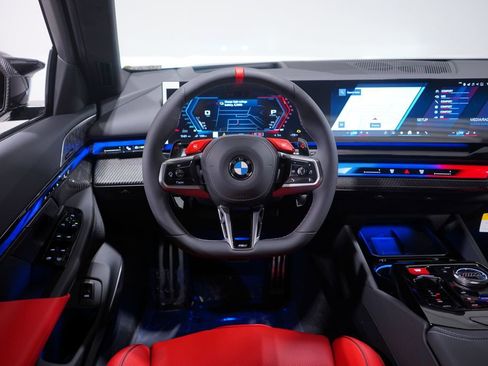 New 2026 BMW M5 image 11