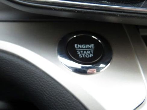 Certified 2022 Ford Explorer XLT w/ Equipment Group 202A image 23