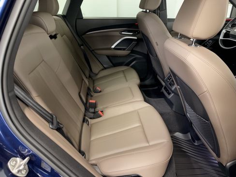 Used 2025 Audi Q5 Premium w/ Convenience Package AWD/4WD image 29