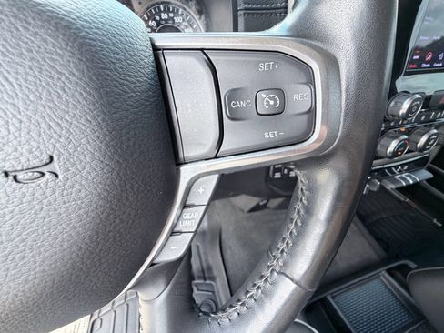 Used 2021 RAM 1500 Laramie AWD/4WD image 17