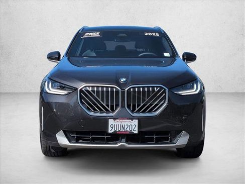 Used 2025 BMW X3 xDrive30 w/ Convenience Package AWD/4WD image 2
