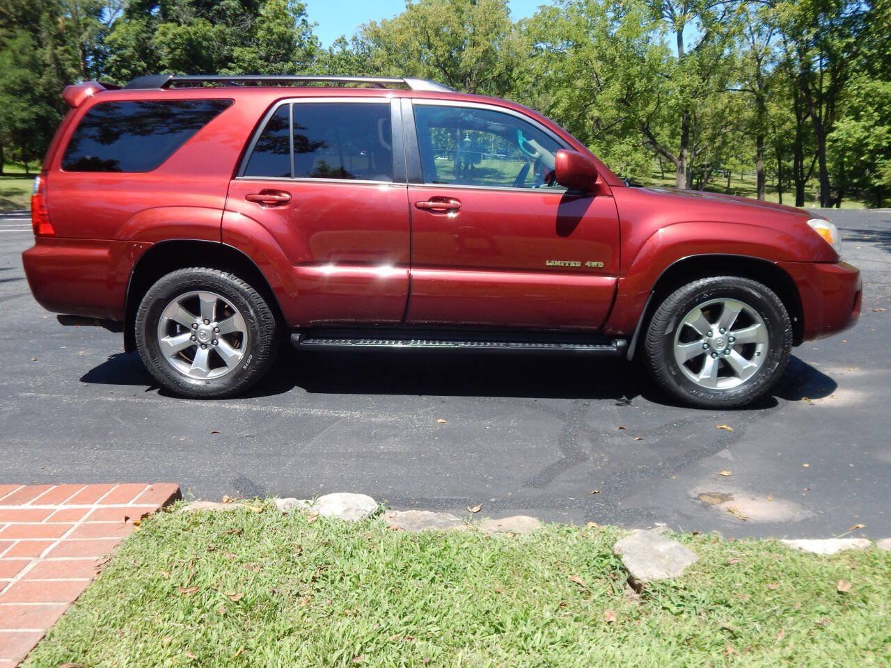 Used 2006 Toyota 4Runner Limited AWD/4WD image 5
