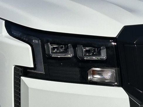 New 2026 Nissan Frontier S w/ S Utility Package RWD image 9