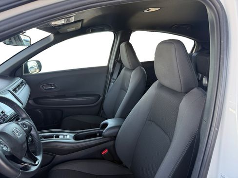 Used 2021 Honda HR-V Sport image 10