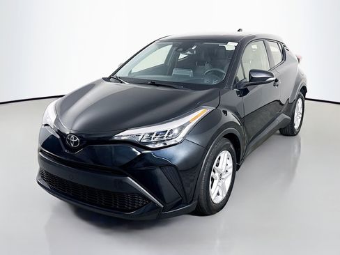 Used 2021 Toyota C-HR LE image 4