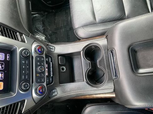 Used 2017 Chevrolet Tahoe LT image 32