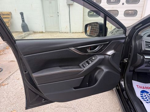 Used 2020 Subaru Crosstrek 2.0i Limited w/ Moonroof Package image 6