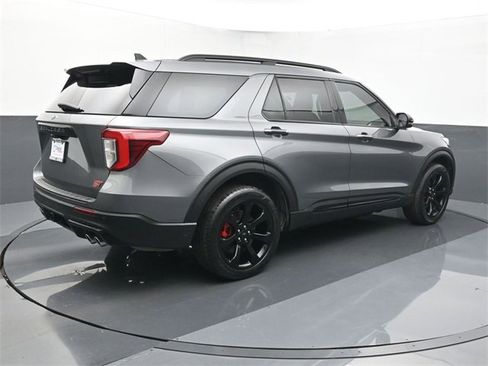 Used 2023 Ford Explorer ST w/ Equipment Group 401A image 5