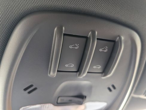 New 2026 Chevrolet Trax RS w/ Sunroof Package image 23