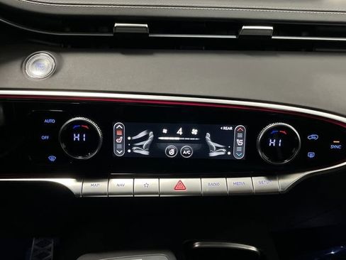 Used 2025 Genesis GV70 2.5T w/ Sport Prestige Package image 20