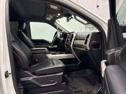 Used 2020 Ford F350 Lariat w/ Lariat Ultimate Package image 31