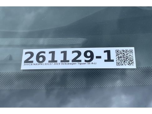 Used 2023 Volkswagen Tiguan SE R-Line FWD image 53