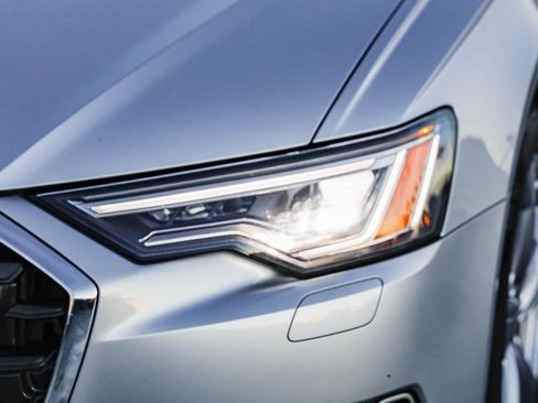 Used 2024 Audi A6 Premium Plus image 4