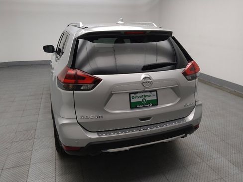 Used 2019 Nissan Rogue SV image 6