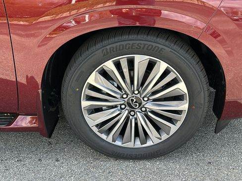 New 2025 INFINITI QX80 Luxe w/ Exterior Package image 6