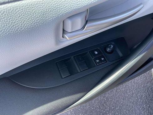 Used 2026 Toyota Corolla SE FWD image 19