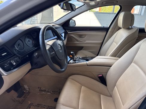 Used 2013 BMW 528i Sedan RWD image 3