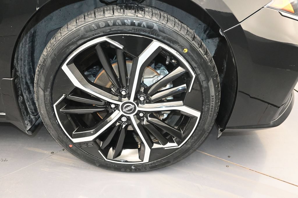 Used 2024 Nissan Altima 2.5 SR FWD image 9
