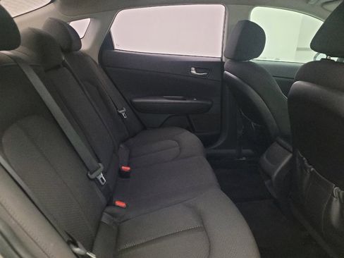 Used 2018 Kia Optima LX FWD image 19