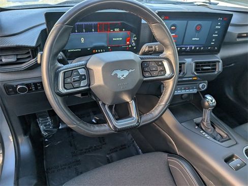 Certified 2024 Ford Mustang Coupe image 9