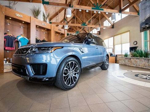 Used 2023 Land Rover Discovery Sport SE R-Dynamic image 28
