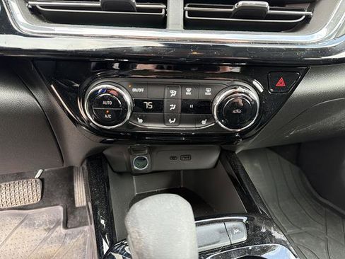 Used 2024 Chevrolet Trax ACTIV w/ Driver Confidence Package image 16