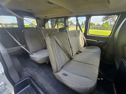 Used 2013 Chevrolet Express 2500 LT w/ LT Preferred Equipment Group RWD image 16