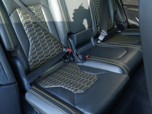 Used 2020 Lamborghini Urus AWD/4WD image 63