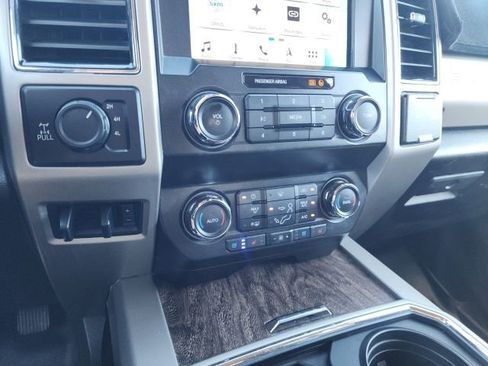 Used 2019 Ford F250 Lariat w/ Chrome Package AWD/4WD image 34