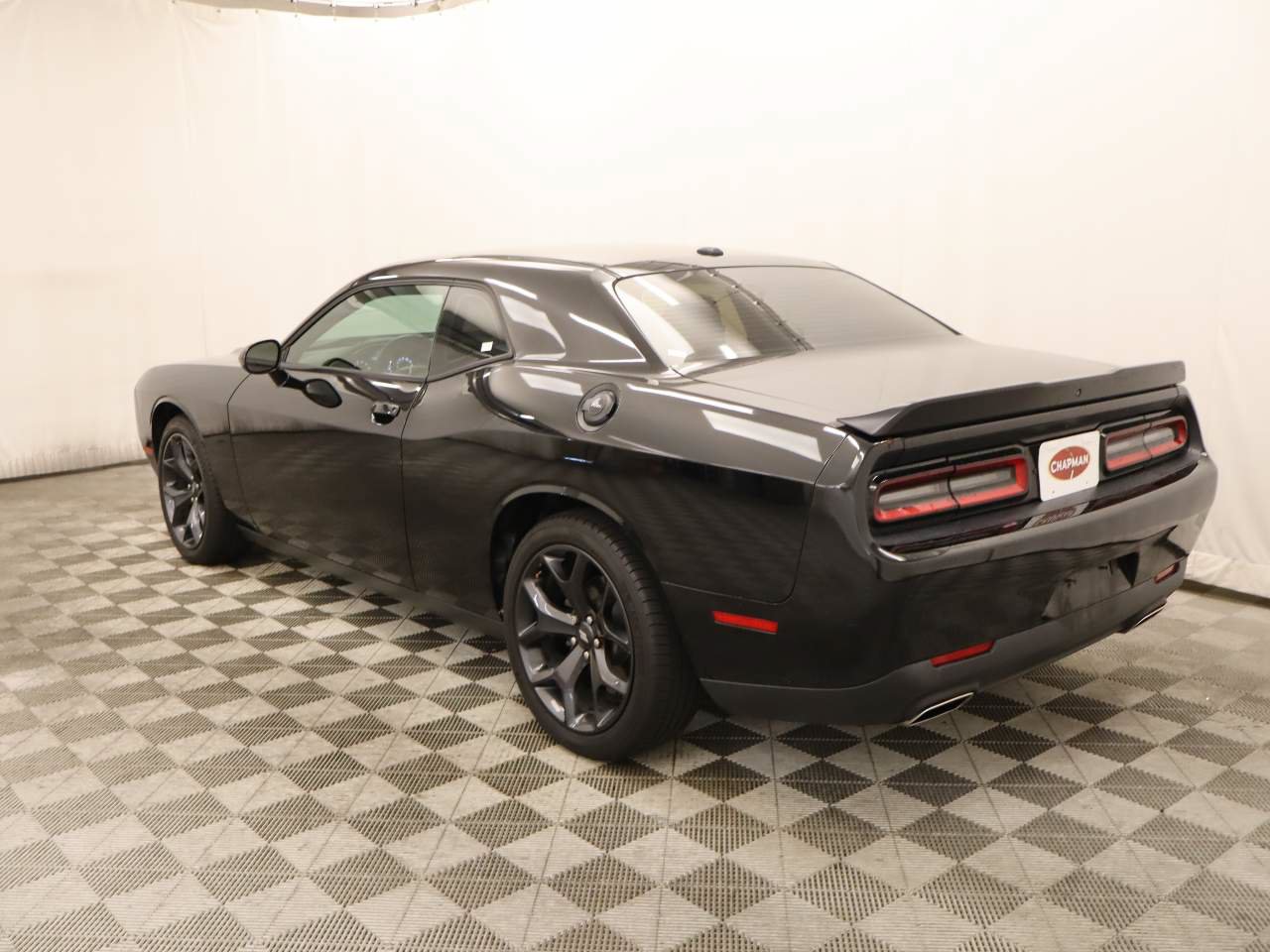 Used 2020 Dodge Challenger SXT w/ Blacktop Package RWD image 3