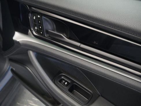 Certified 2025 Porsche Panamera image 26