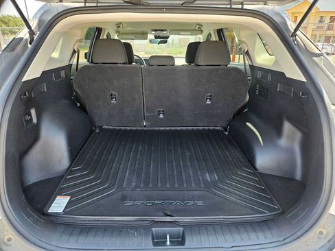 Certified 2025 Kia Sportage LX FWD image 29