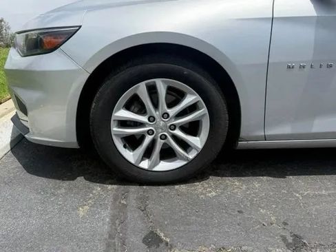 Used 2018 Chevrolet Malibu LT FWD image 29
