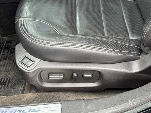 Used 2018 Ford Taurus Limited image 27