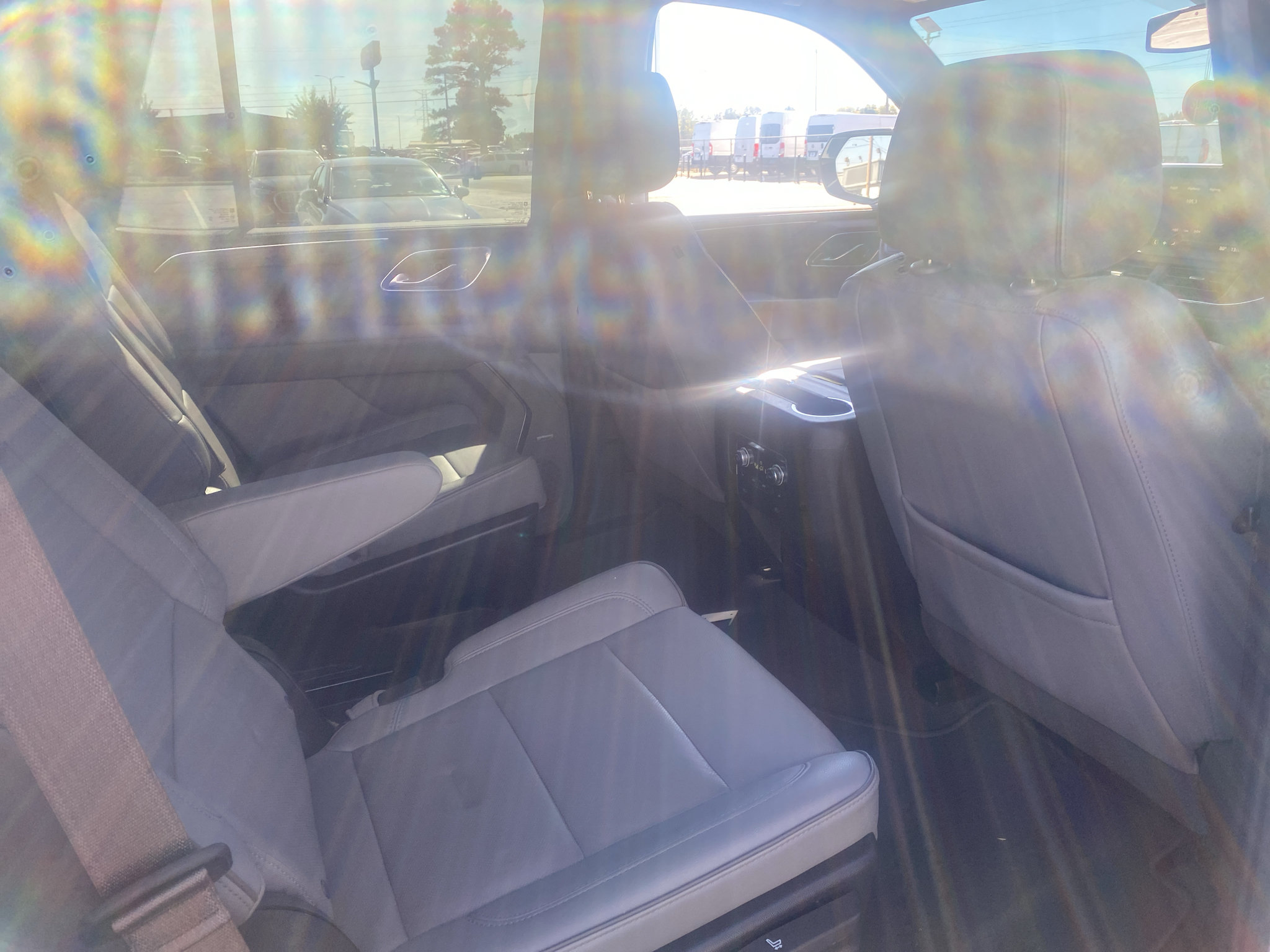Used 2021 GMC Yukon SLT w/ SLT Luxury Package RWD image 19