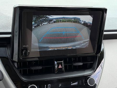 Used 2026 Toyota Corolla LE FWD image 13
