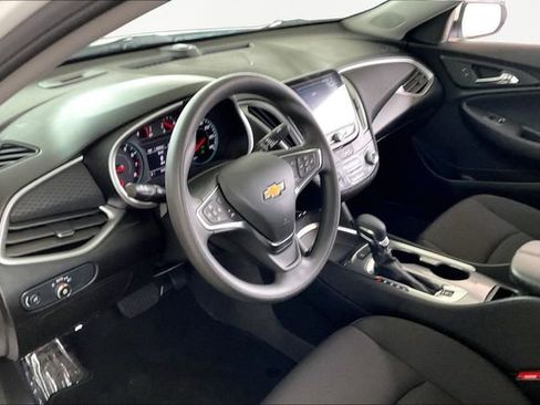 Used 2024 Chevrolet Malibu LT image 12