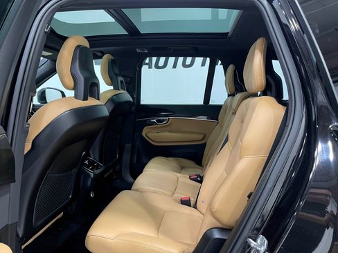 Used 2018 Volvo XC90 T6 Momentum w/ Convenience Package AWD/4WD image 30