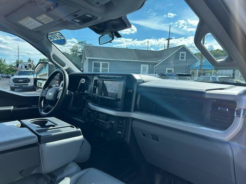 Used 2023 Ford F250 XL w/ XL Driver Assist Package AWD/4WD image 17