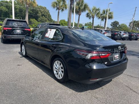 Used 2024 Toyota Camry LE FWD image 8