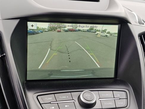 Used 2018 Ford Escape SE w/ SE Sport Appearance Package AWD/4WD image 8