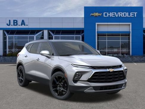 New 2026 Chevrolet Blazer LT w/ Convenience Package FWD image 7