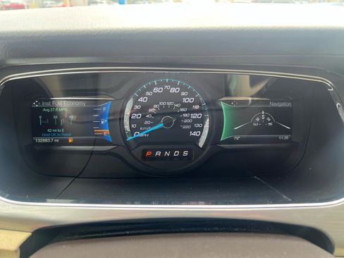 Used 2018 Ford Taurus SEL w/ Equipment Group 201A image 39